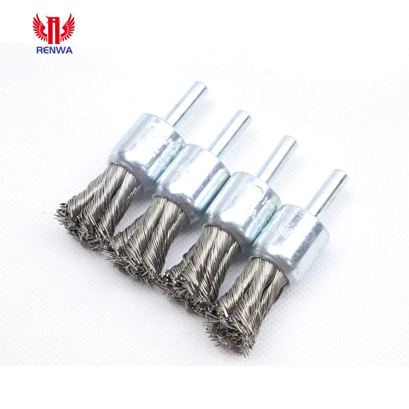 Twist End Brush